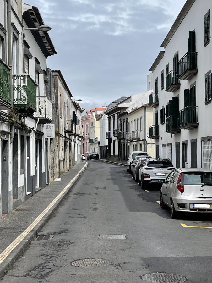 Living Pdl 2 Apartman Ponta Delgada Kültér fotó